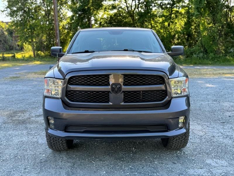 ram ram 1500 classic 2019 1C6RR6FG4KS555438 image